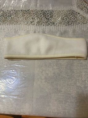Old Navy Cream Fleece Ear Warmer Headband